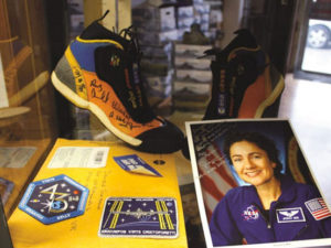Festival della Scienza riconoscimento a imprese calzature astronauti